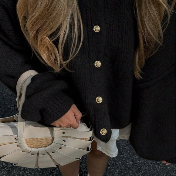 Black Casual Loose Women's Round Neck Lantern Sleeve Cardigan - Picture 2 of 7